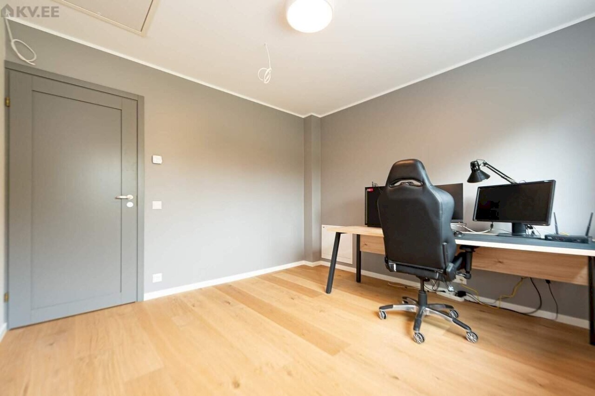 Anija vald, Kehra linn, Aia tn 4-4