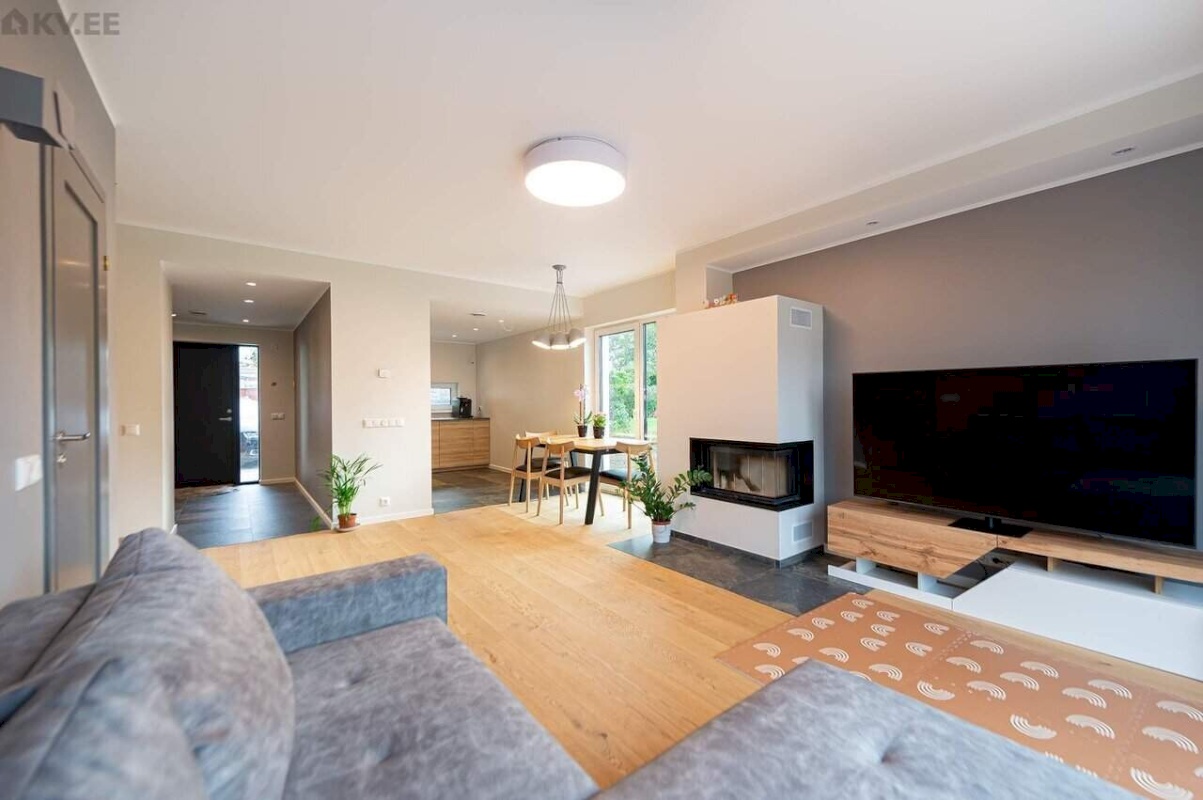 Anija vald, Kehra linn, Aia tn 4-4