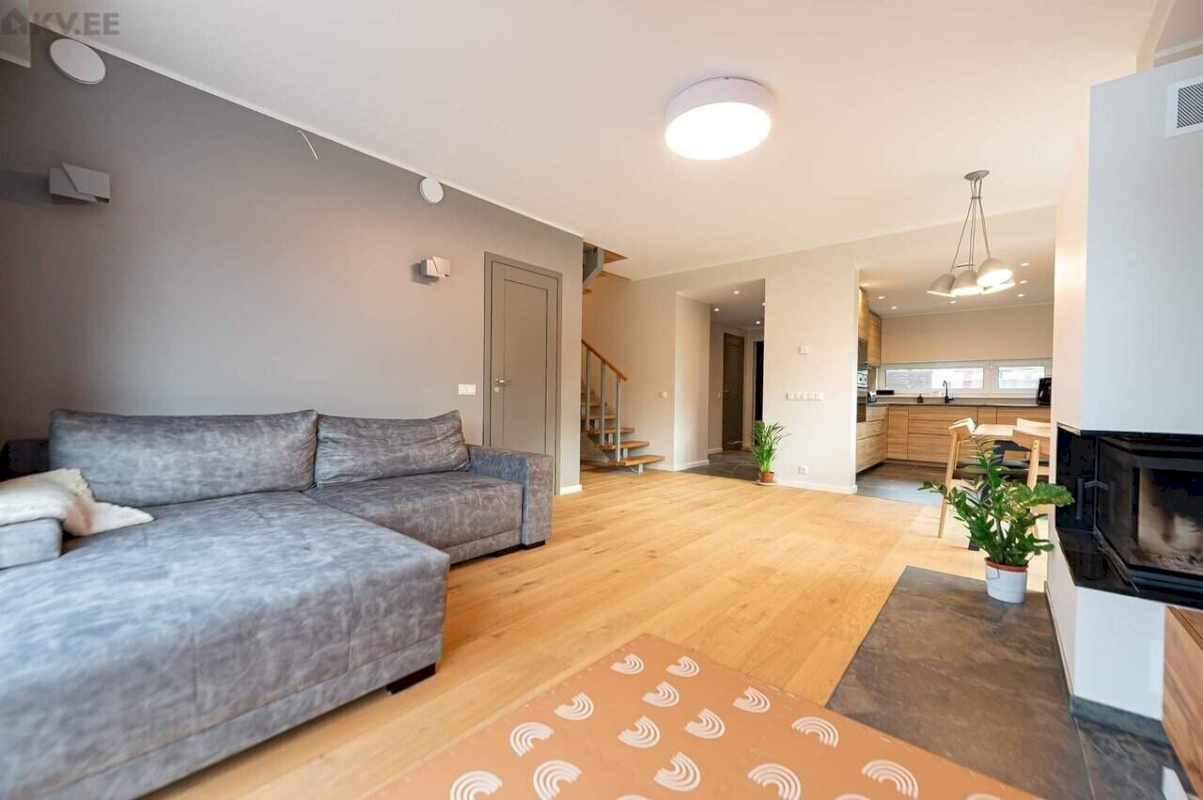 Anija vald, Kehra linn, Aia tn 4-4