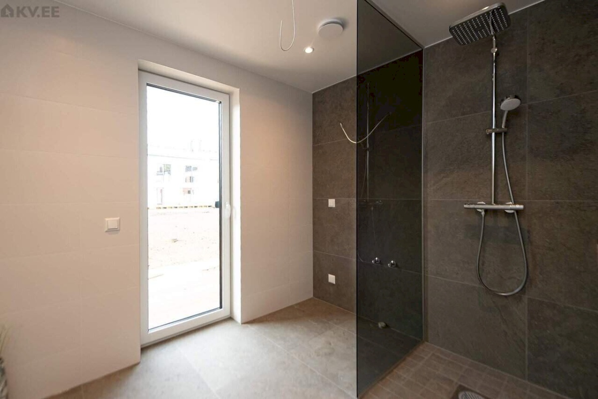 Anija vald, Kehra linn, Aia tn 4-4