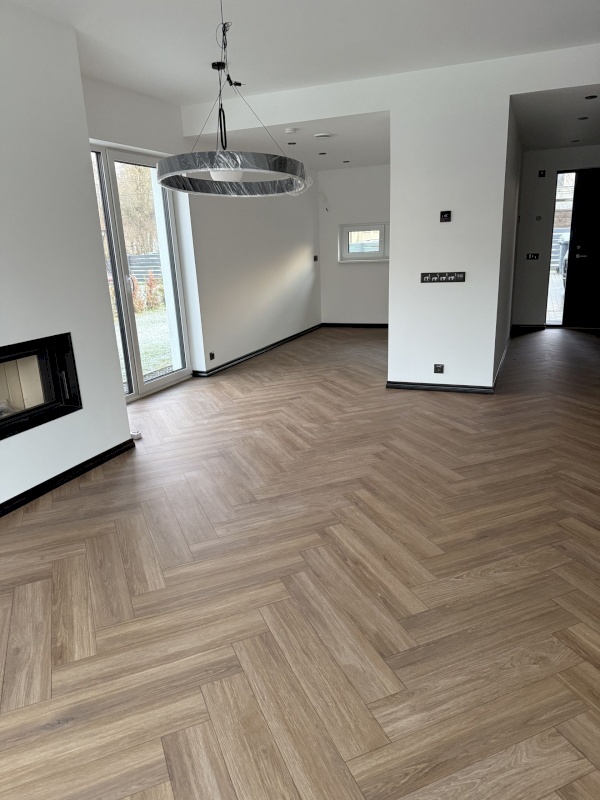 Anija vald, Kehra linn, Aia tn 4-4