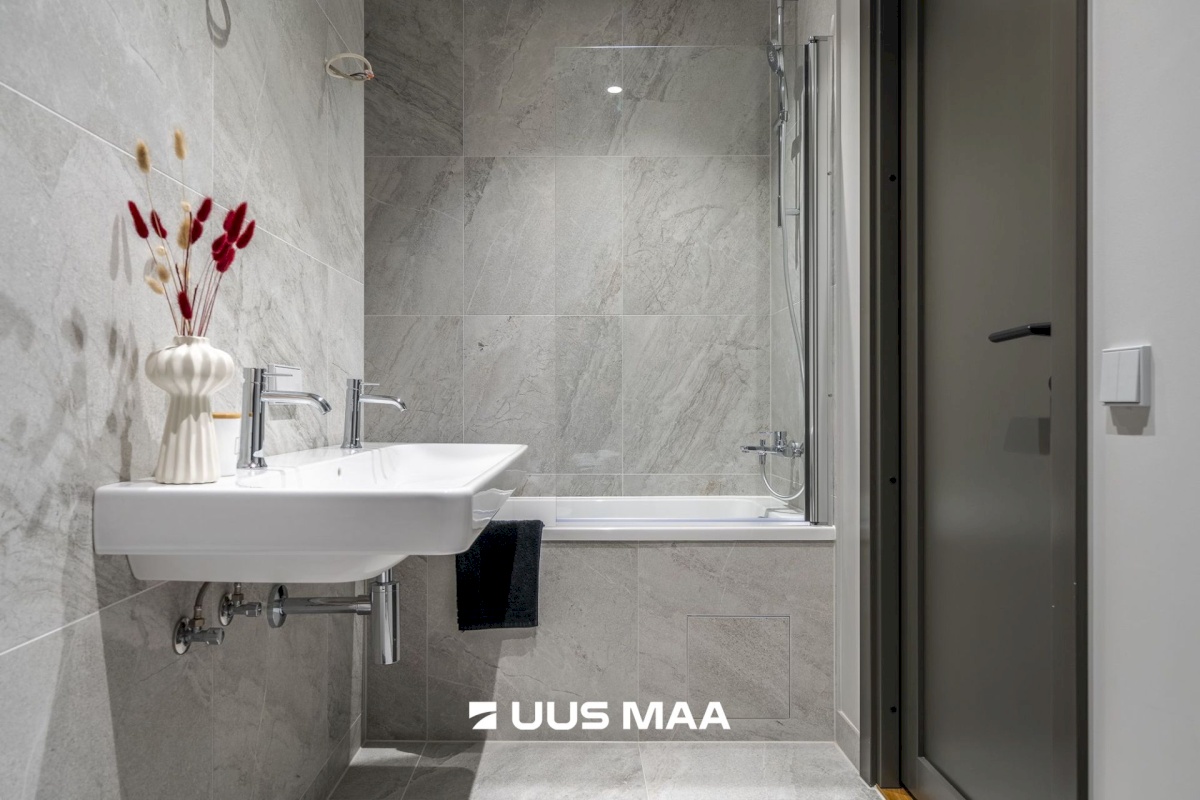 Viimsi vald, Haabneeme alevik, Laanelinnu 7-6 7 8