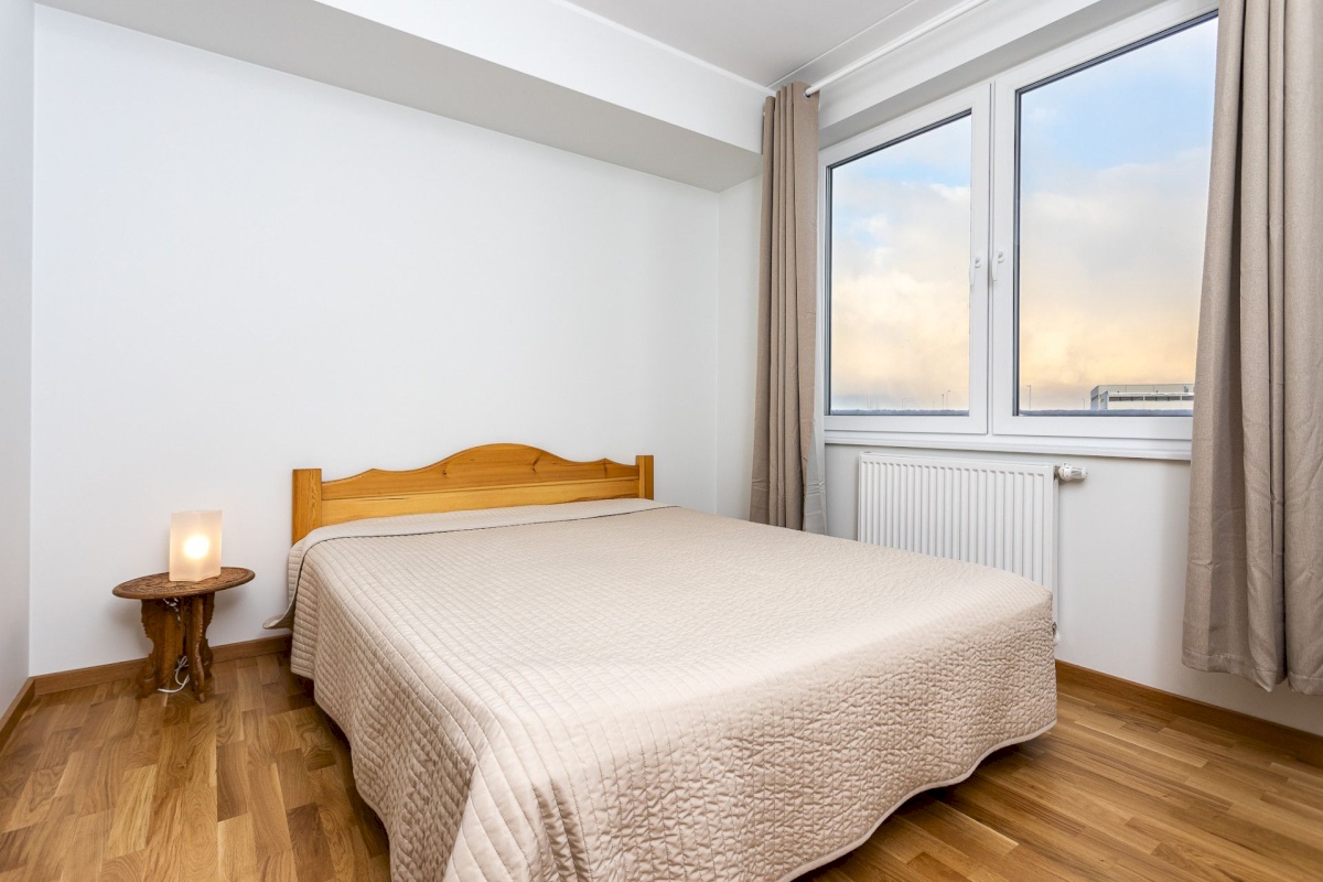 Rae vald, Peetri alevik, Hansa tee 1