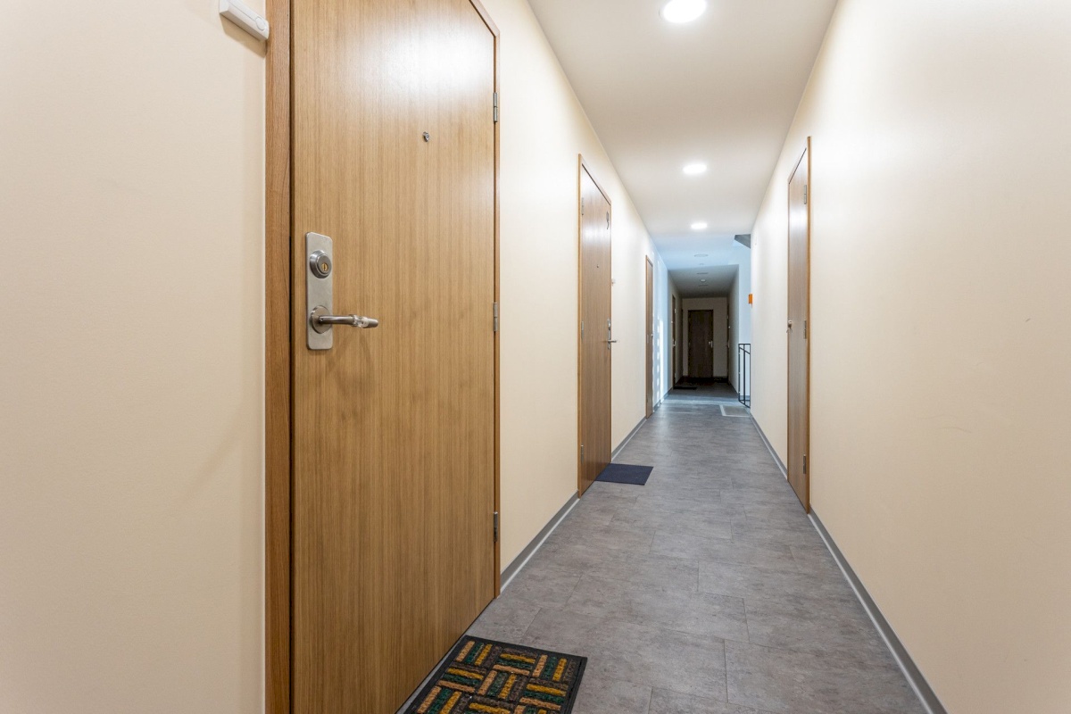 Rae vald, Peetri alevik, Hansa tee 1