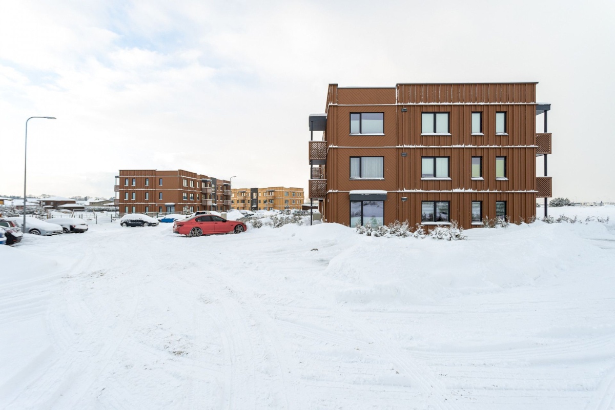 Rae vald, Peetri alevik, Hansa tee 1