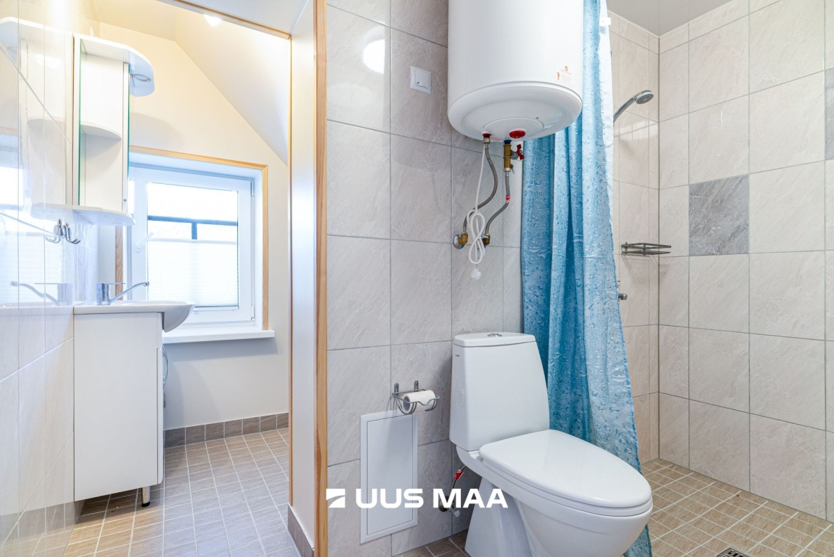 Põhja-Sakala vald, Suure-Jaani linn, Pärnu tn 1