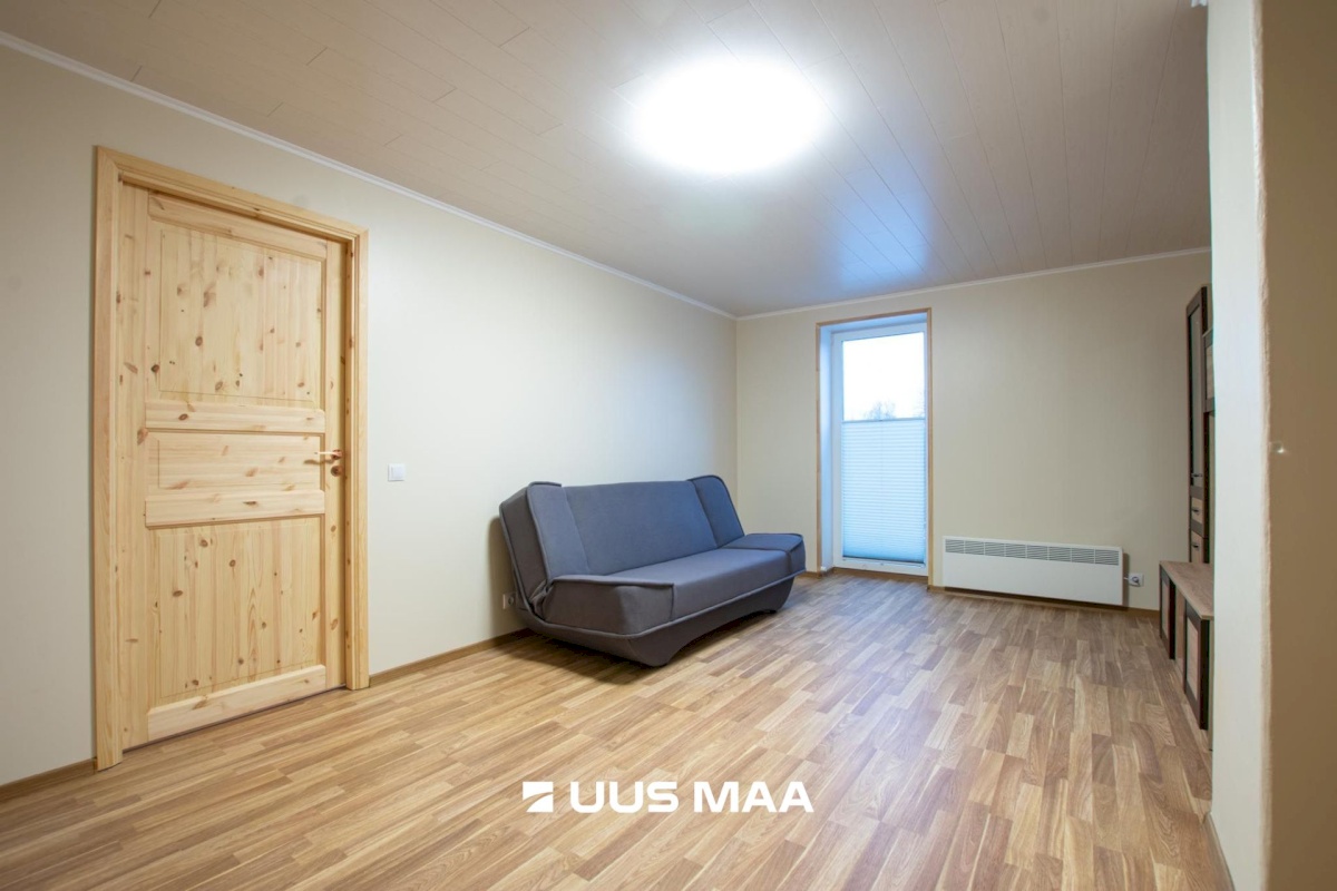 Põhja-Sakala vald, Suure-Jaani linn, Pärnu tn 1