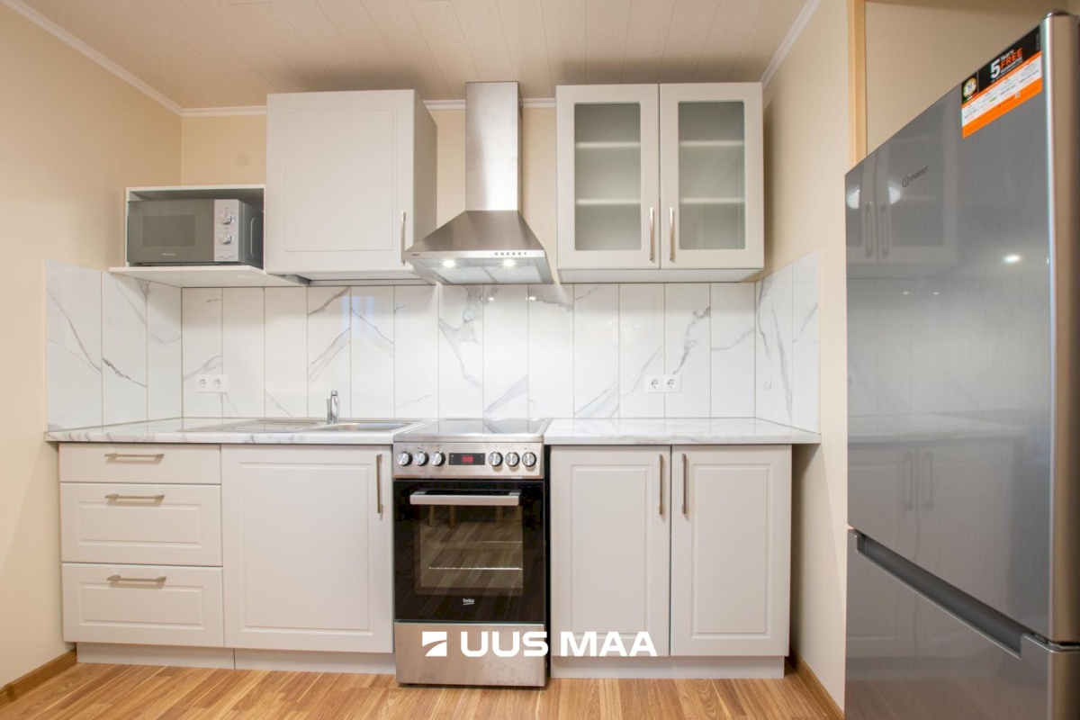 Põhja-Sakala vald, Suure-Jaani linn, Pärnu tn 1