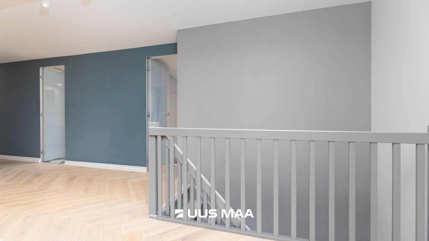 Tallinn, Kesklinna linnaosa, Toom-Kuninga 12