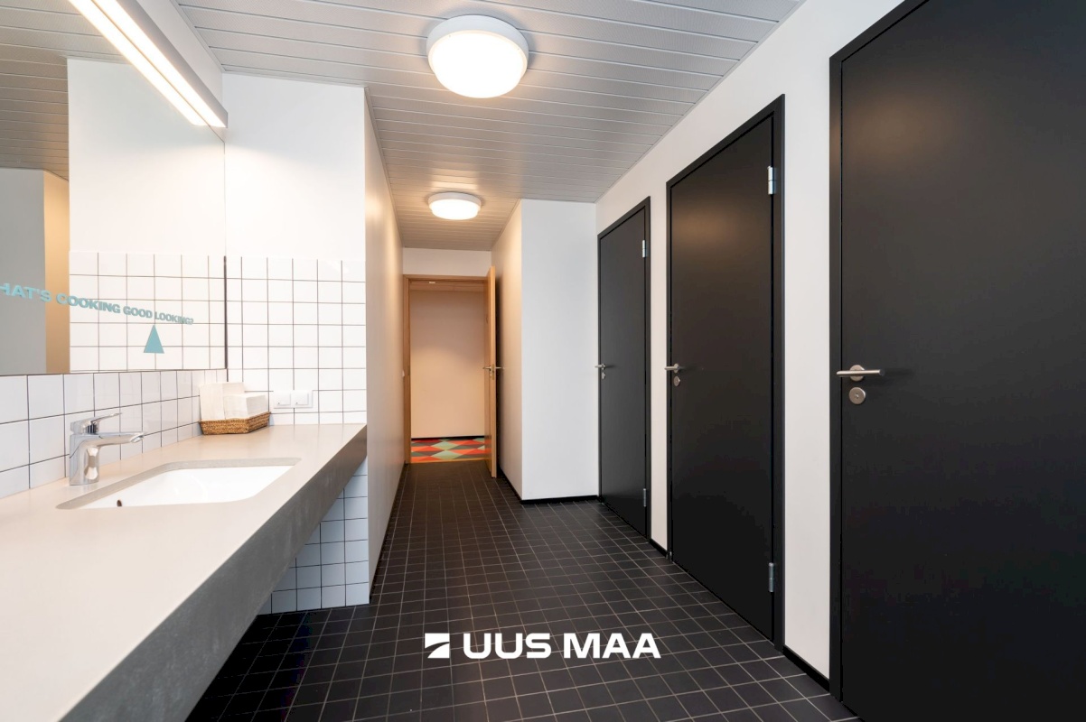 Tallinn, Kesklinna linnaosa, Sadama, Uus-Sadama 21