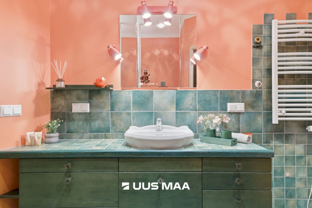 Tallinn, Põhja-Tallinna linnaosa, Kalamaja, Tööstuse 3