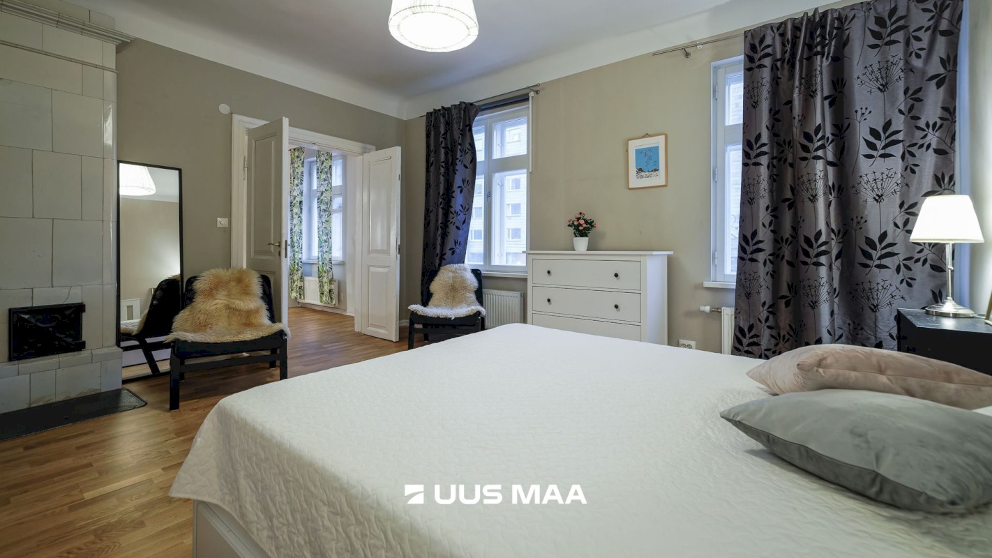 Tallinn, Kesklinna linnaosa, Kadriorg, Narva mnt 32