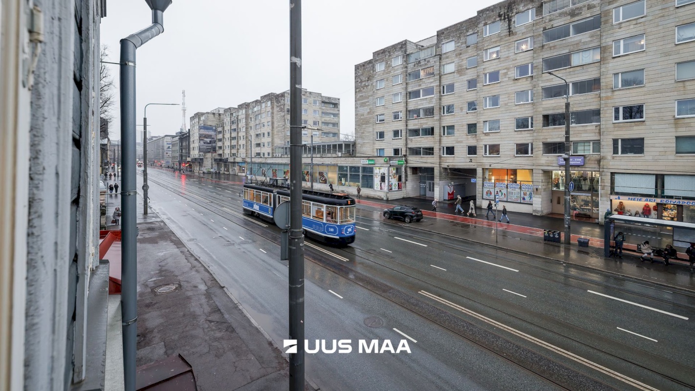 Tallinn, Kesklinna linnaosa, Kadriorg, Narva mnt 32