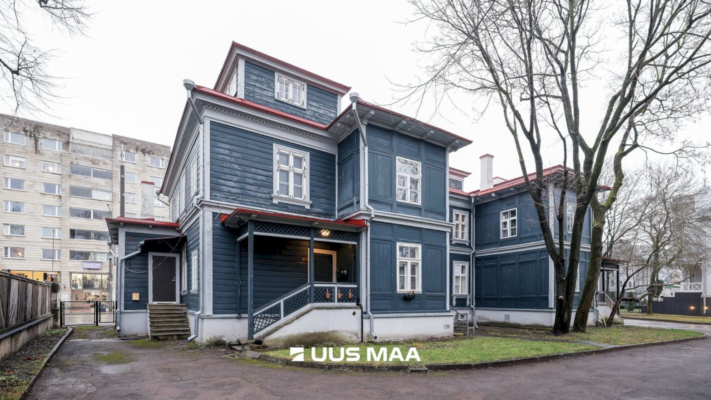 Tallinn, Kesklinna linnaosa, Kadriorg, Narva mnt 32