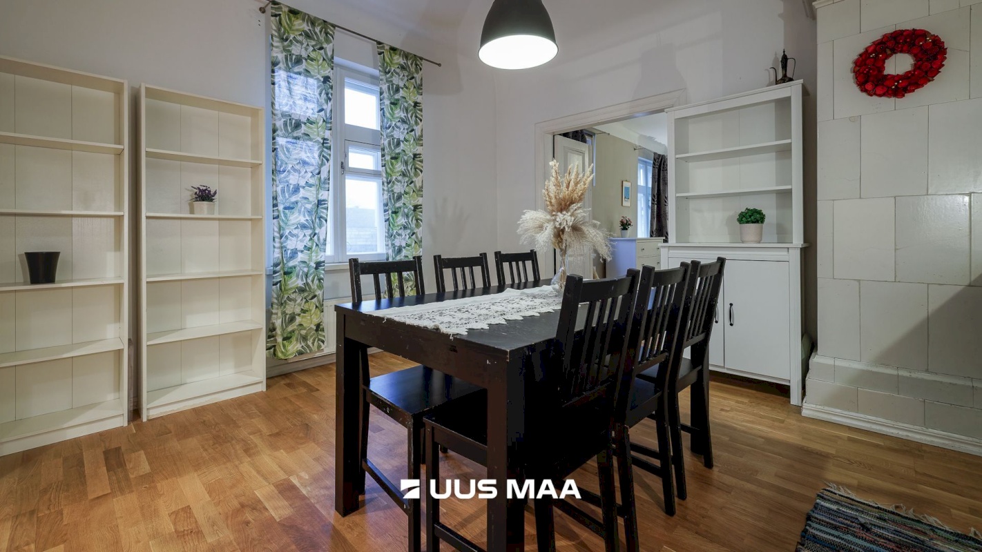 Tallinn, Kesklinna linnaosa, Kadriorg, Narva mnt 32