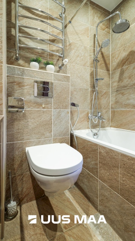 Tallinn, Kesklinna linnaosa, Kadriorg, Narva mnt 32