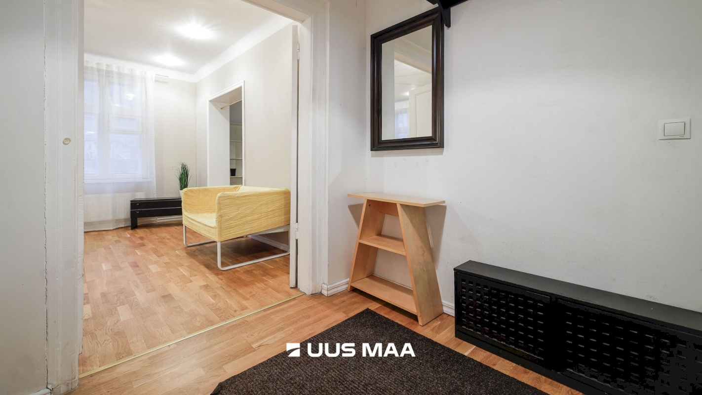 Tallinn, Kesklinna linnaosa, Kadriorg, Narva mnt 32