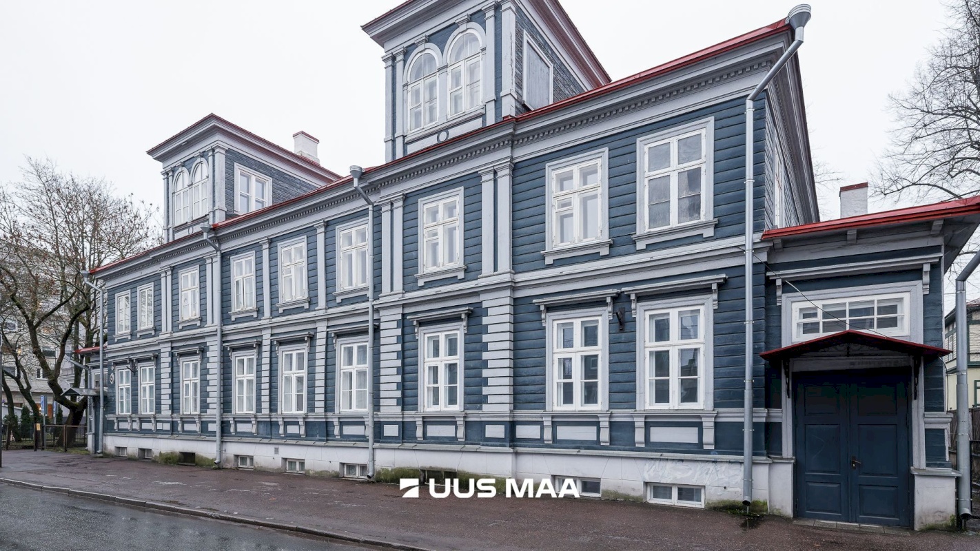 Tallinn, Kesklinna linnaosa, Kadriorg, Narva mnt 32