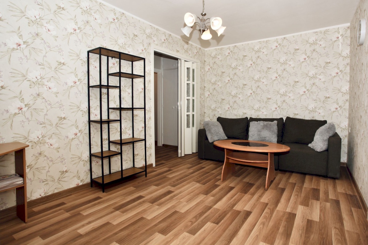 Pärnu linn, Pärnu linn, Ülejõe, Tallinna mnt 2