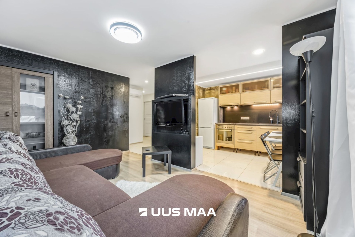 Lääne-Nigula vald, Palivere alevik, Põllu 8