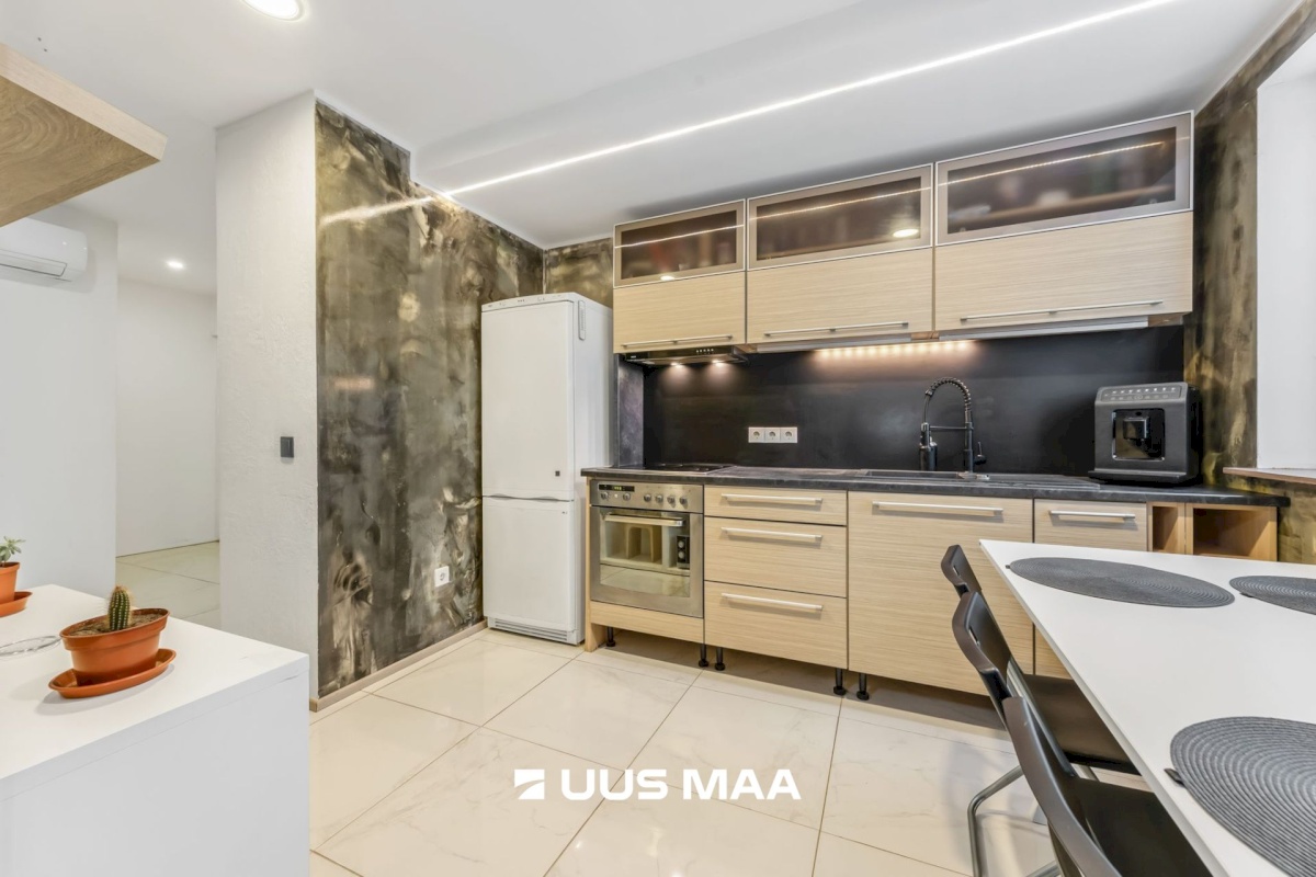 Lääne-Nigula vald, Palivere alevik, Põllu 8