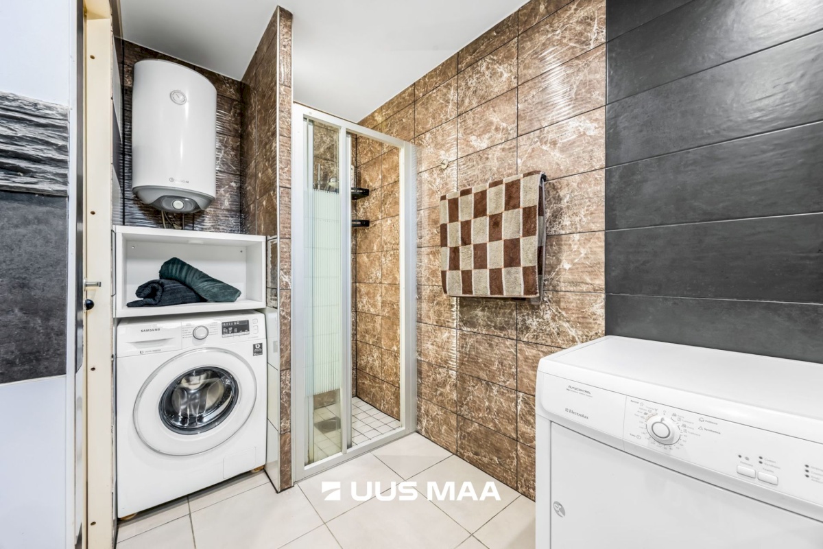 Lääne-Nigula vald, Palivere alevik, Põllu 8