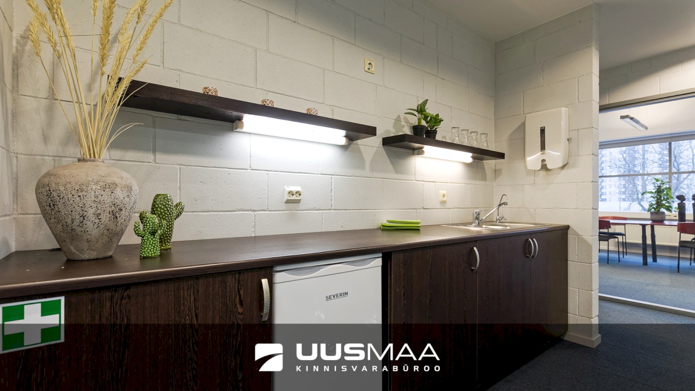 Tallinn, Mustamäe linnaosa, Akadeemia tee 47