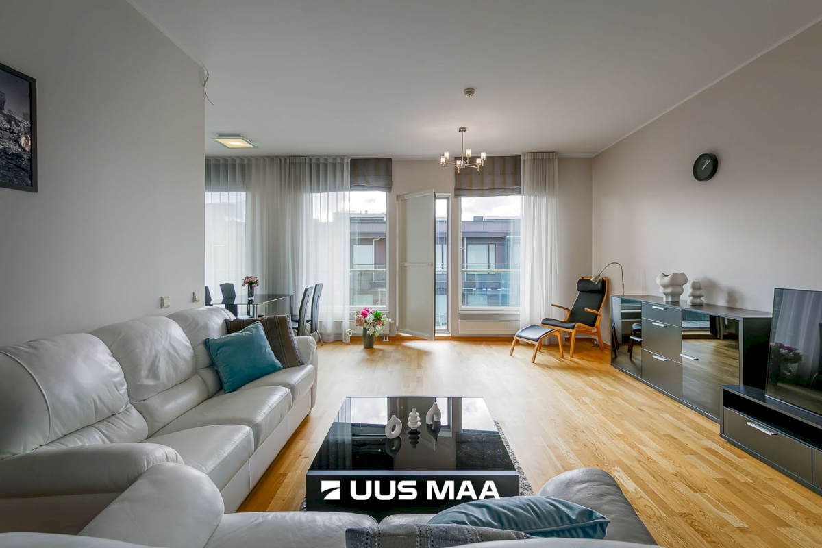 Tallinn, Kesklinna linnaosa, Hobujaama 10