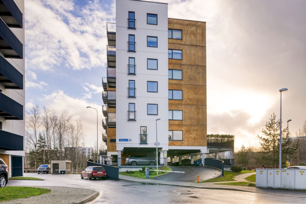 Tallinn, Mustamäe linnaosa, Kadaka pst 140