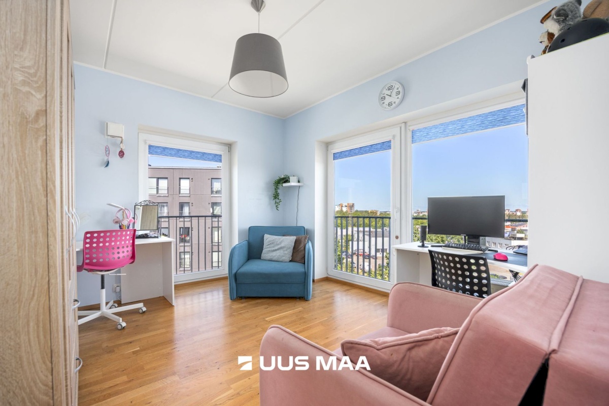 Tallinn, Mustamäe linnaosa, Kadaka, Mäepealse 10