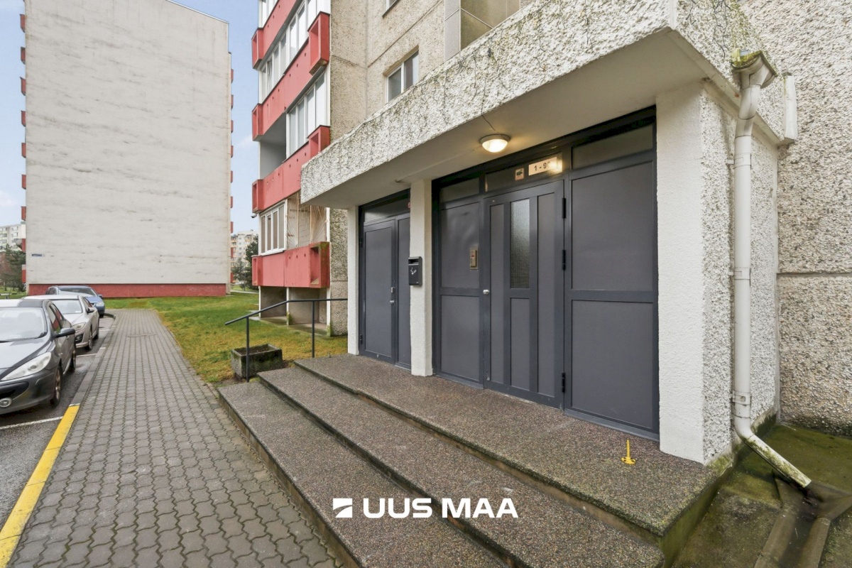 Tallinn, Lasnamäe linnaosa, Linnamäe tee 12