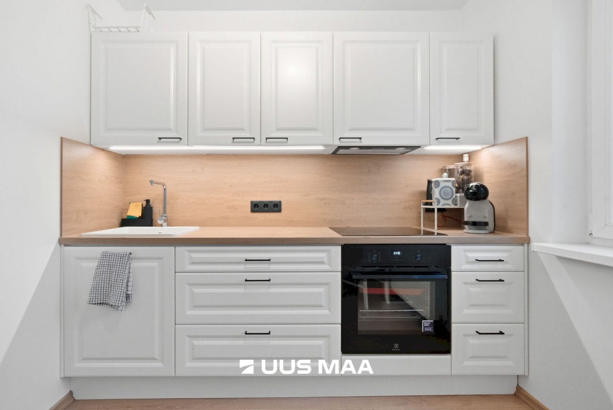 Tallinn, Lasnamäe linnaosa, Linnamäe tee 12