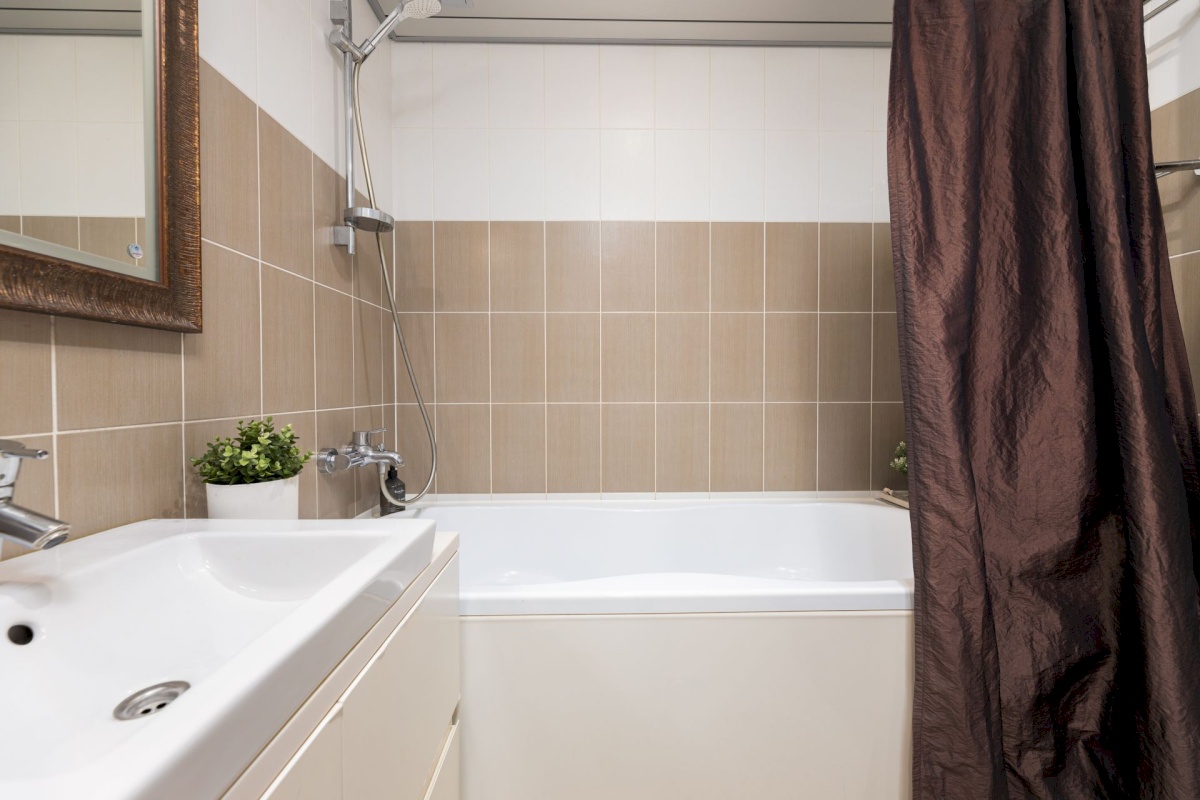 Tallinn, Kesklinna linnaosa, Suur-Ameerika 12