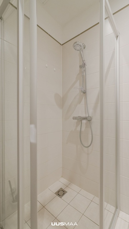 Tallinn, Kesklinna linnaosa, Pärnu mnt 27