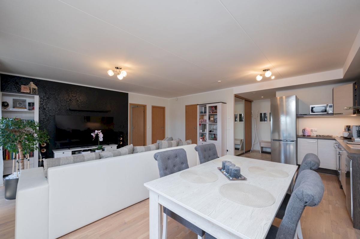 Tartu vald, Raadi alev, Kaupmehe 21