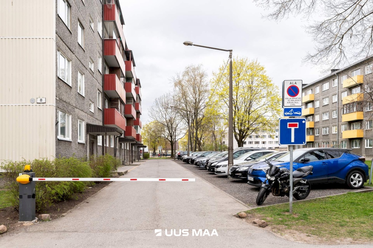 Tallinn, Lasnamäe linnaosa, Majaka tn 8