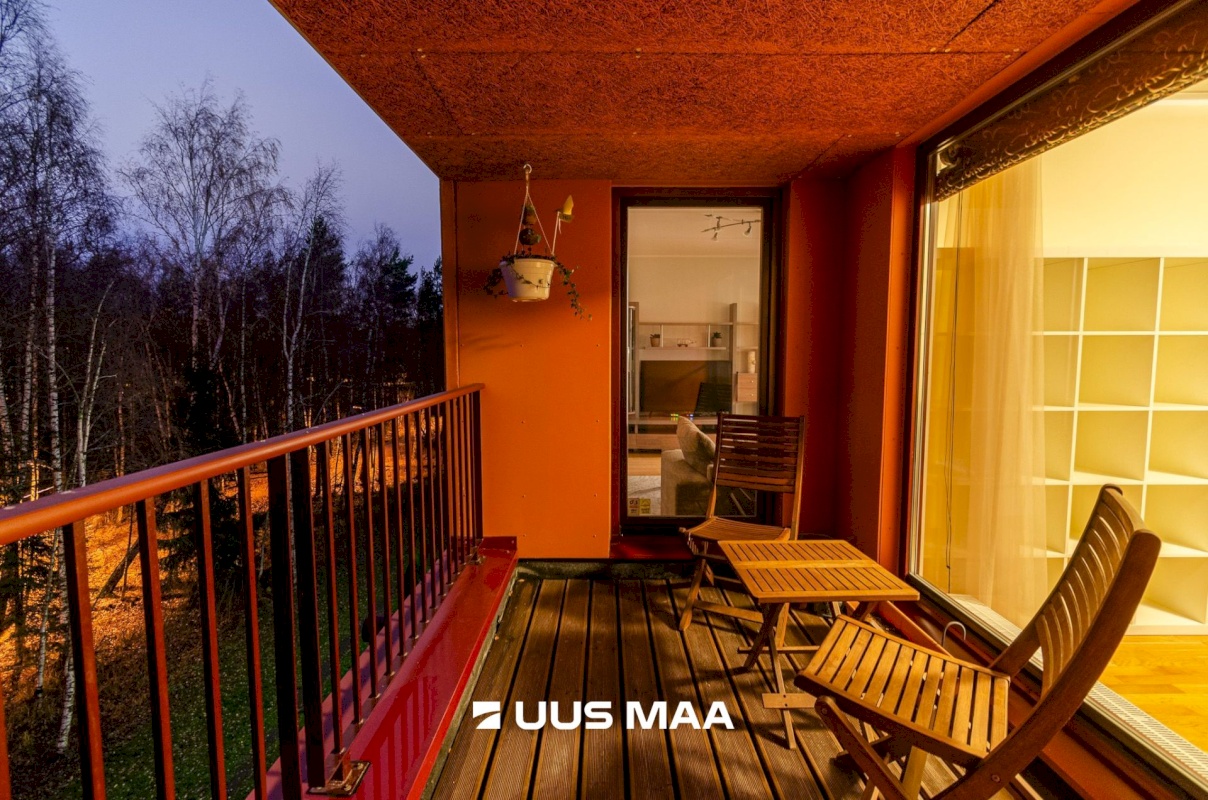 Rae vald, Peetri alevik, Raudkivi tee 8