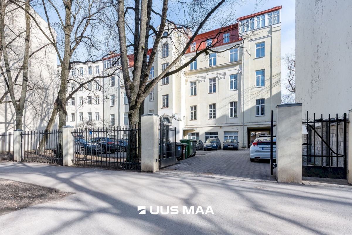 Tallinn, Kesklinna linnaosa, Raua, F. R. Kreutzwaldi tn 13