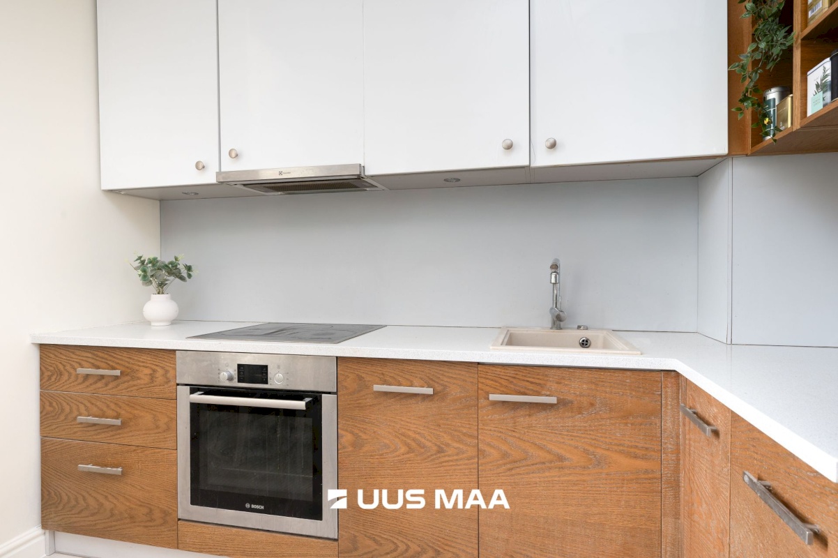 Tallinn, Kesklinna linnaosa, Raua, F. R. Kreutzwaldi tn 13