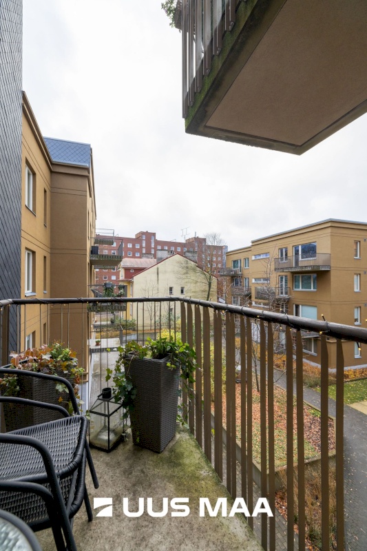 Tallinn, Kesklinna linnaosa, Torupilli, C. R. Jakobsoni 7/1