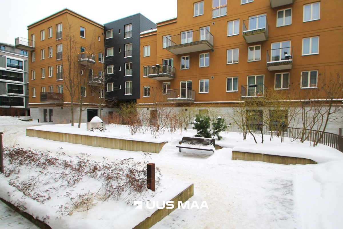 Tallinn, Kesklinna linnaosa, Torupilli, C. R. Jakobsoni 7/1