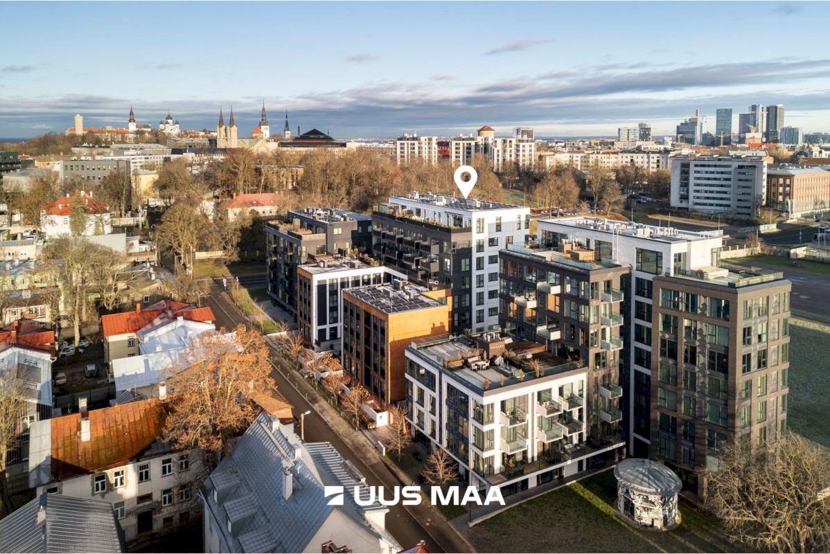 Tallinn, Kesklinna linnaosa, Uus Maailm, Toom-Kuninga 15