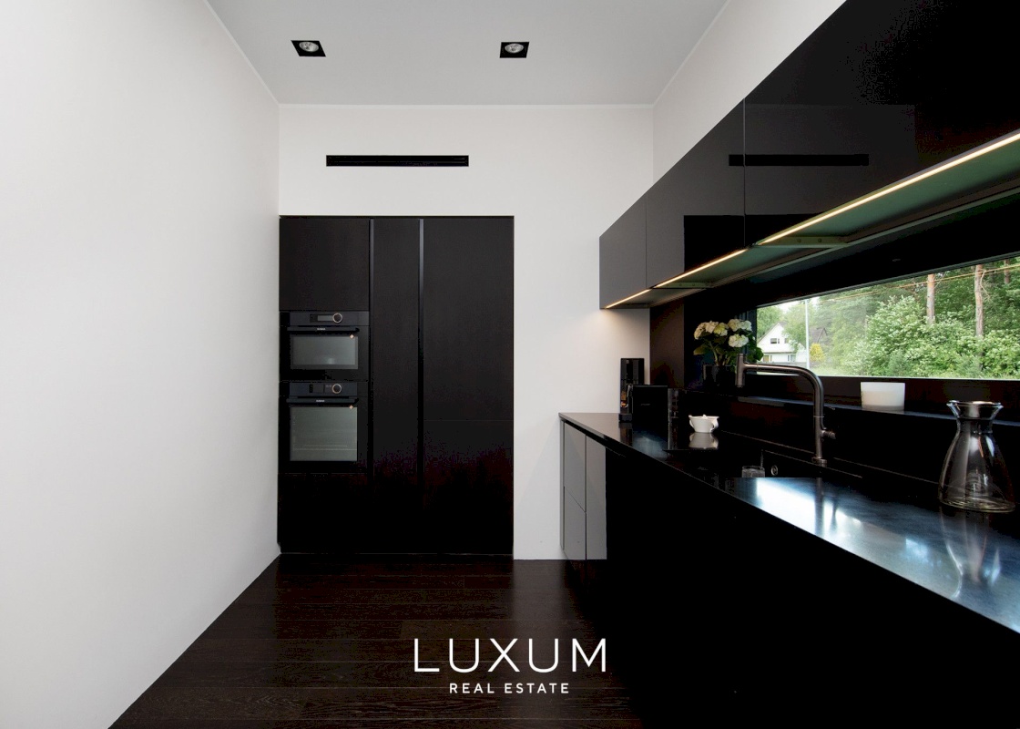 Tallinn, Pirita linnaosa, Palderjani tn 11