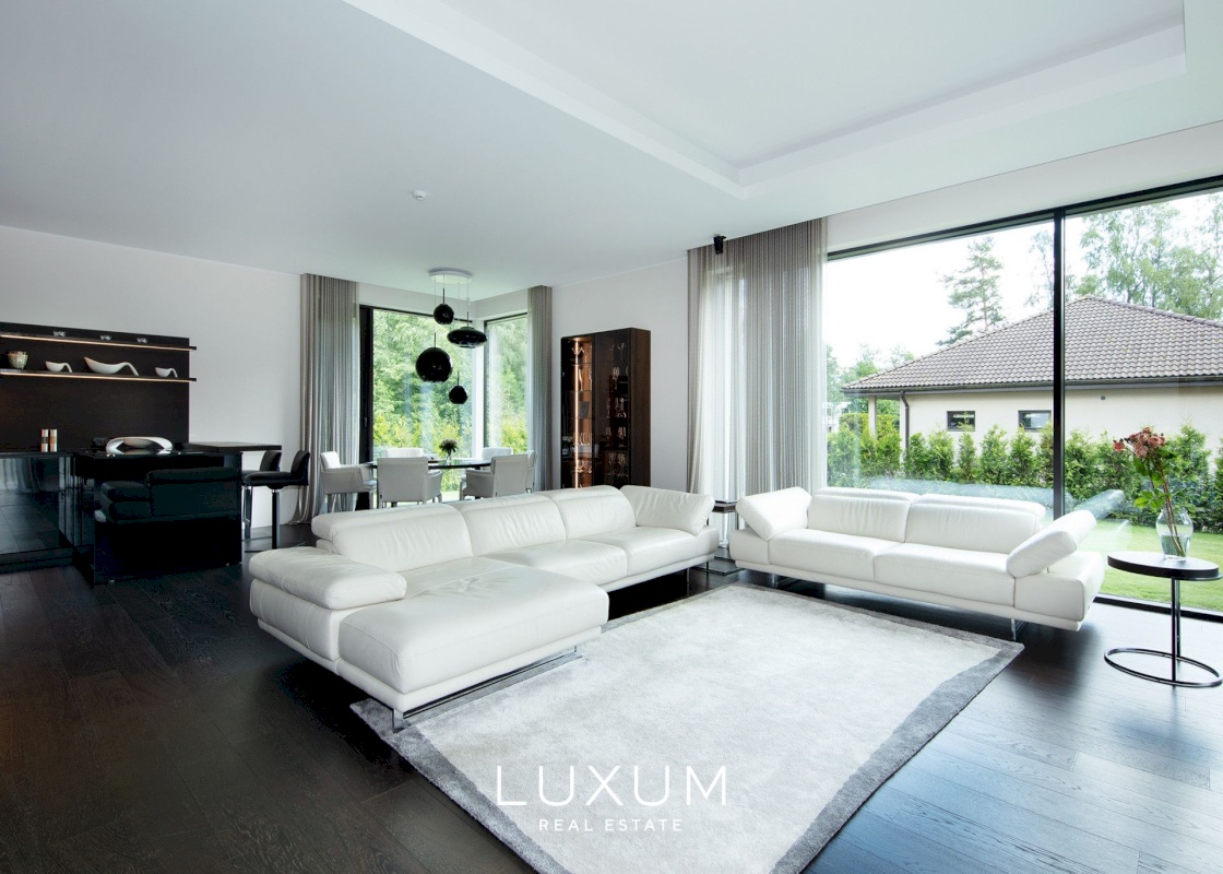 Tallinn, Pirita linnaosa, Palderjani tn 11