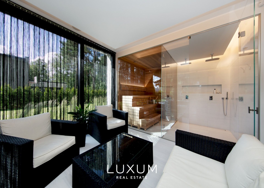 Tallinn, Pirita linnaosa, Palderjani tn 11