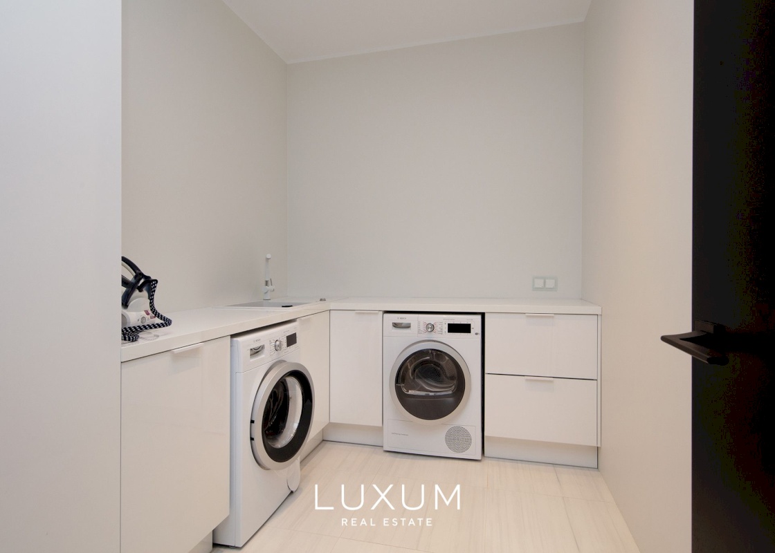 Tallinn, Pirita linnaosa, Palderjani tn 11