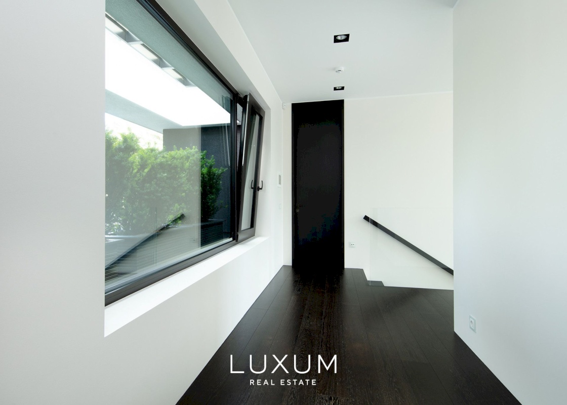 Tallinn, Pirita linnaosa, Palderjani tn 11