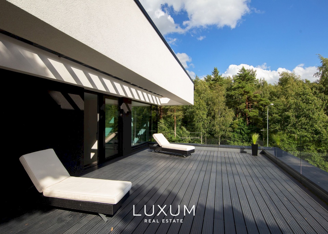 Tallinn, Pirita linnaosa, Palderjani tn 11