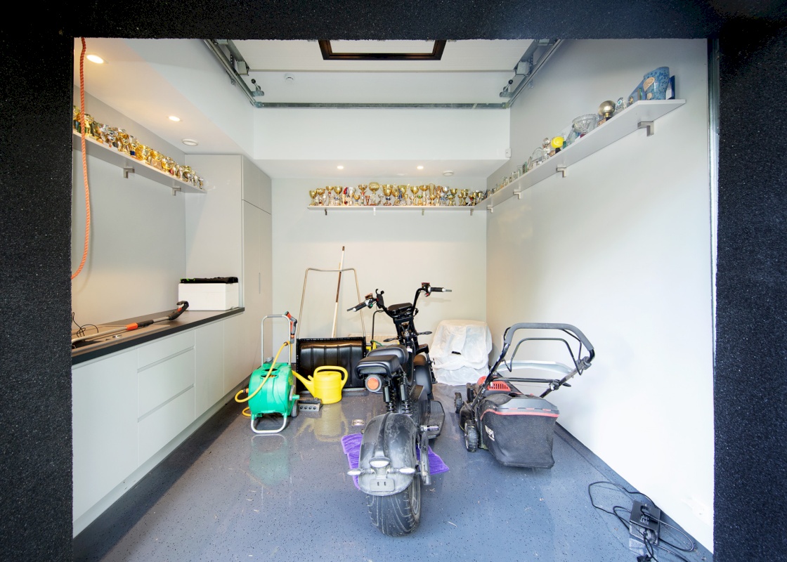 Tallinn, Pirita linnaosa, Palderjani tn 11