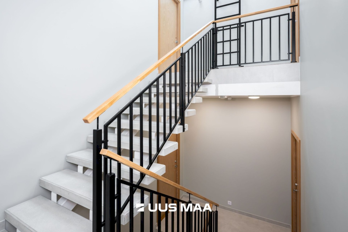 Rakvere linn, Terase 13-4